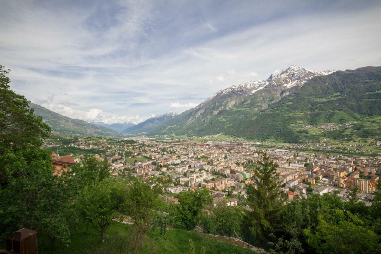 La Casa Di Alfredo E Virginia Daire Aosta Dış mekan fotoğraf